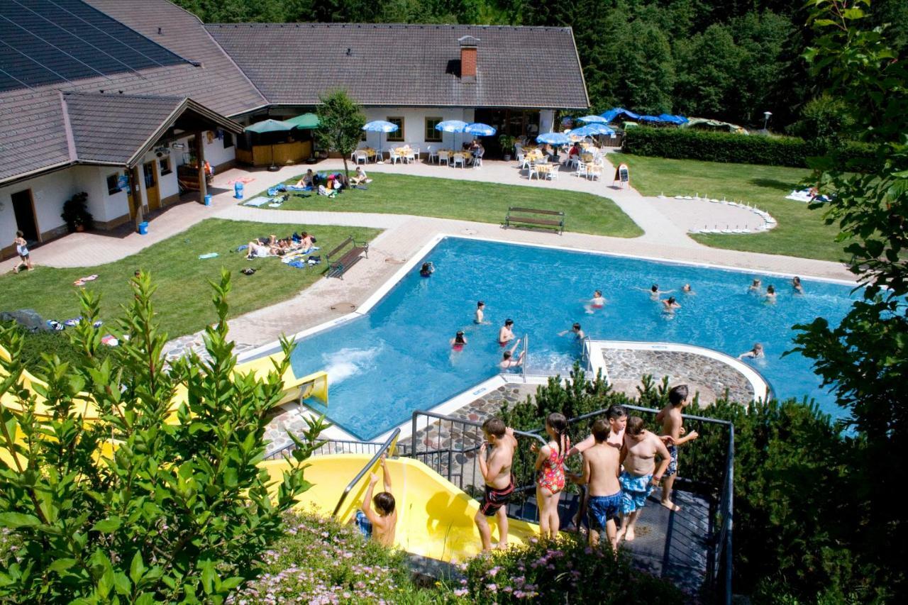Das Kleine Berghotel Liesing Bagian luar foto
